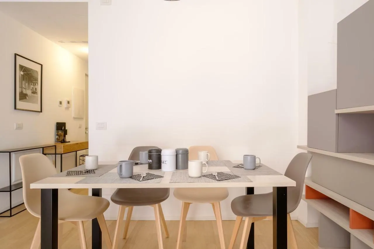 Bologna House Tubertini Apartment 0*,