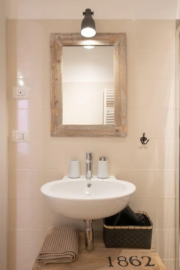 Bologna House Tubertini Apartment 0*,  Italy